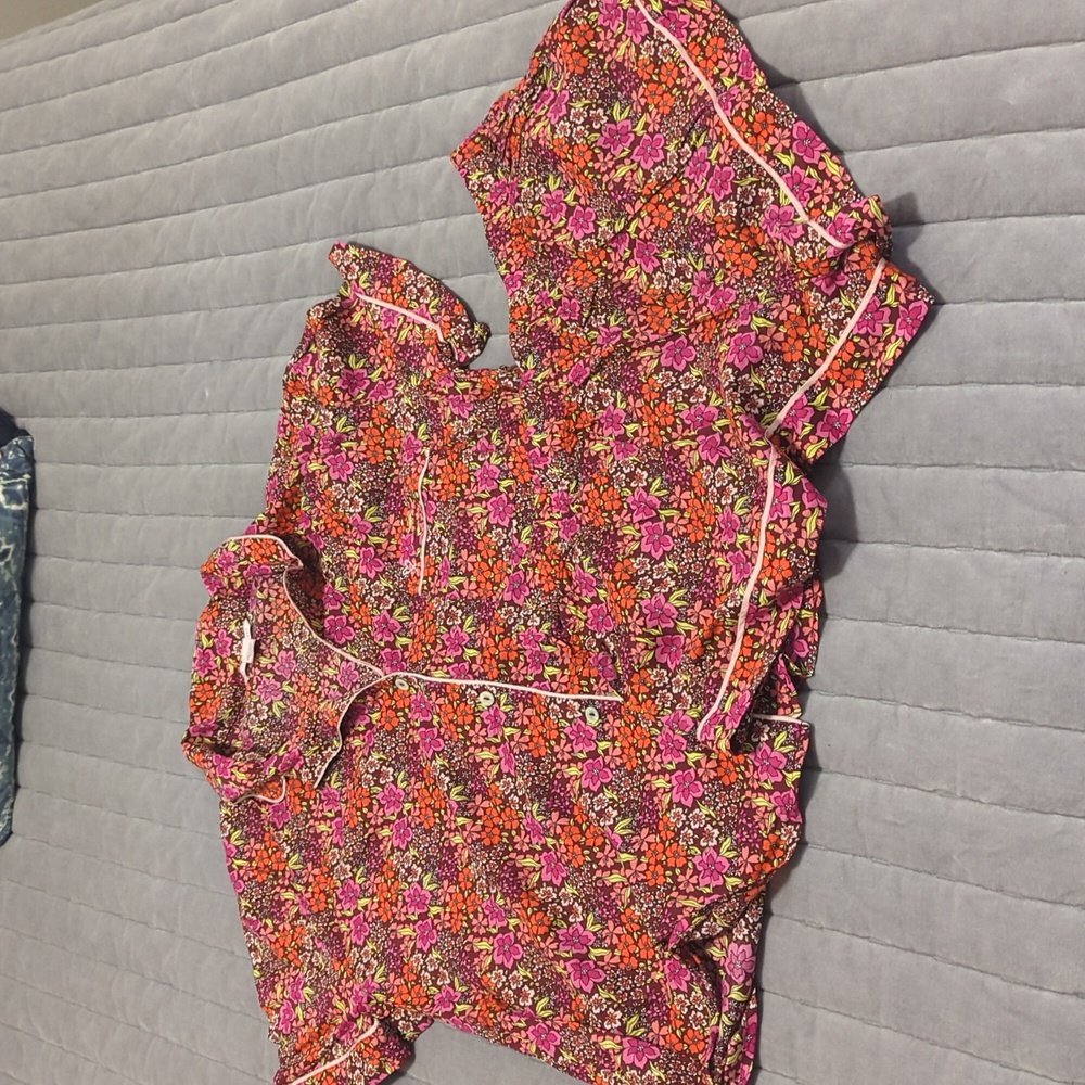 Victoria's Secret 2 Piece Pajama Set